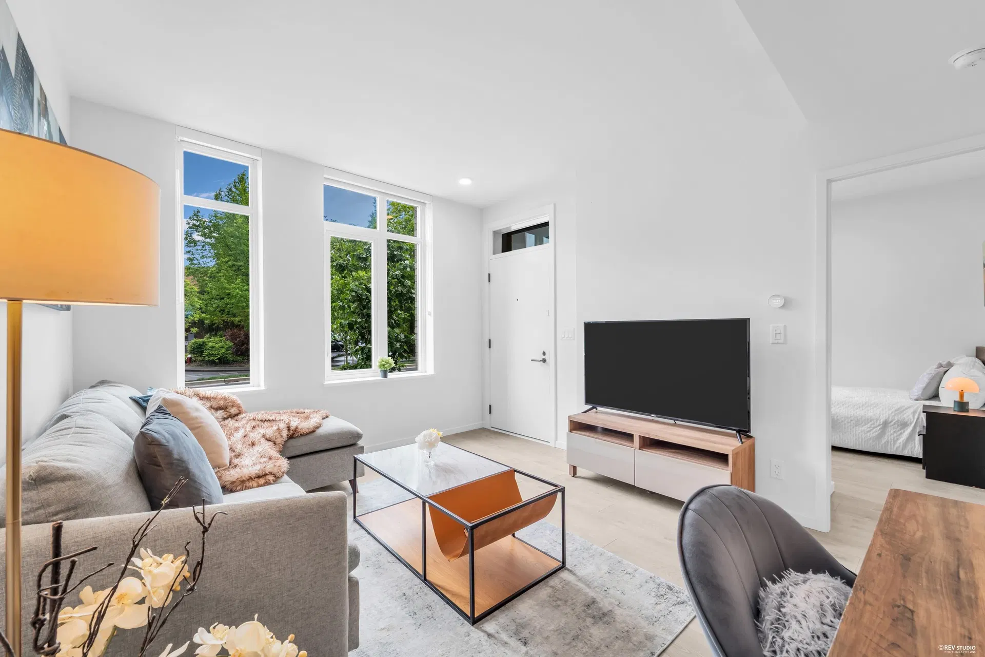 Photo 3 of 38 at TH2 – 6788 Minoru Boulevard