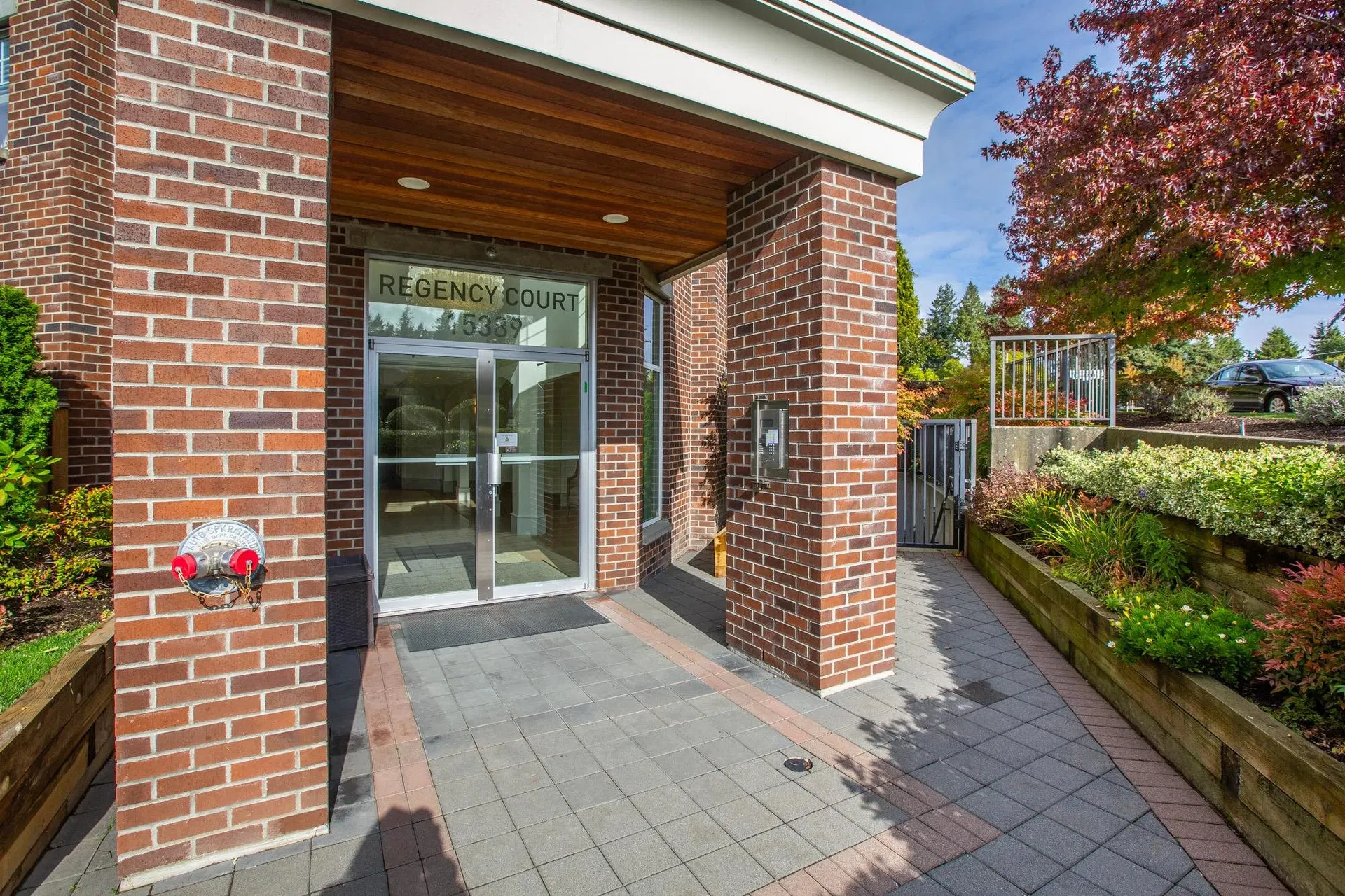 Photo 4 of 34 at #305 – 15389 Roper Avenue