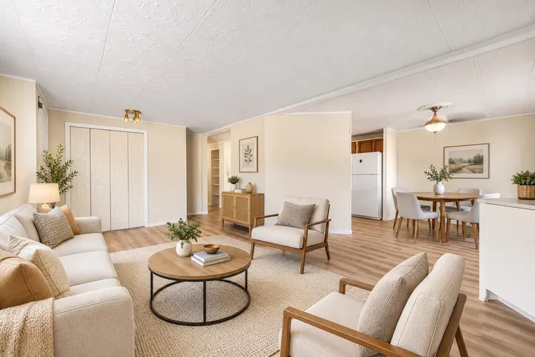 Photo 2 of 40 at #3 – 6280 King George Boulevard