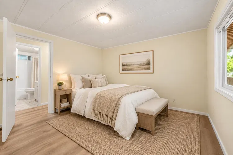 Photo 4 of 40 at #3 – 6280 King George Boulevard