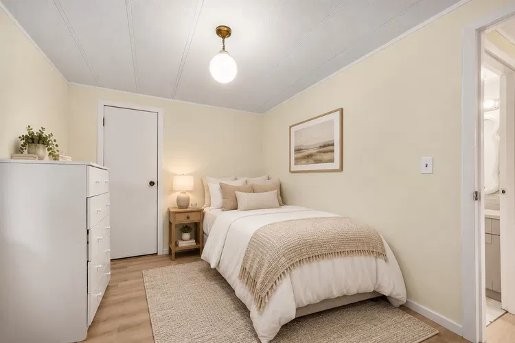 Photo 5 of 40 at #3 – 6280 King George Boulevard