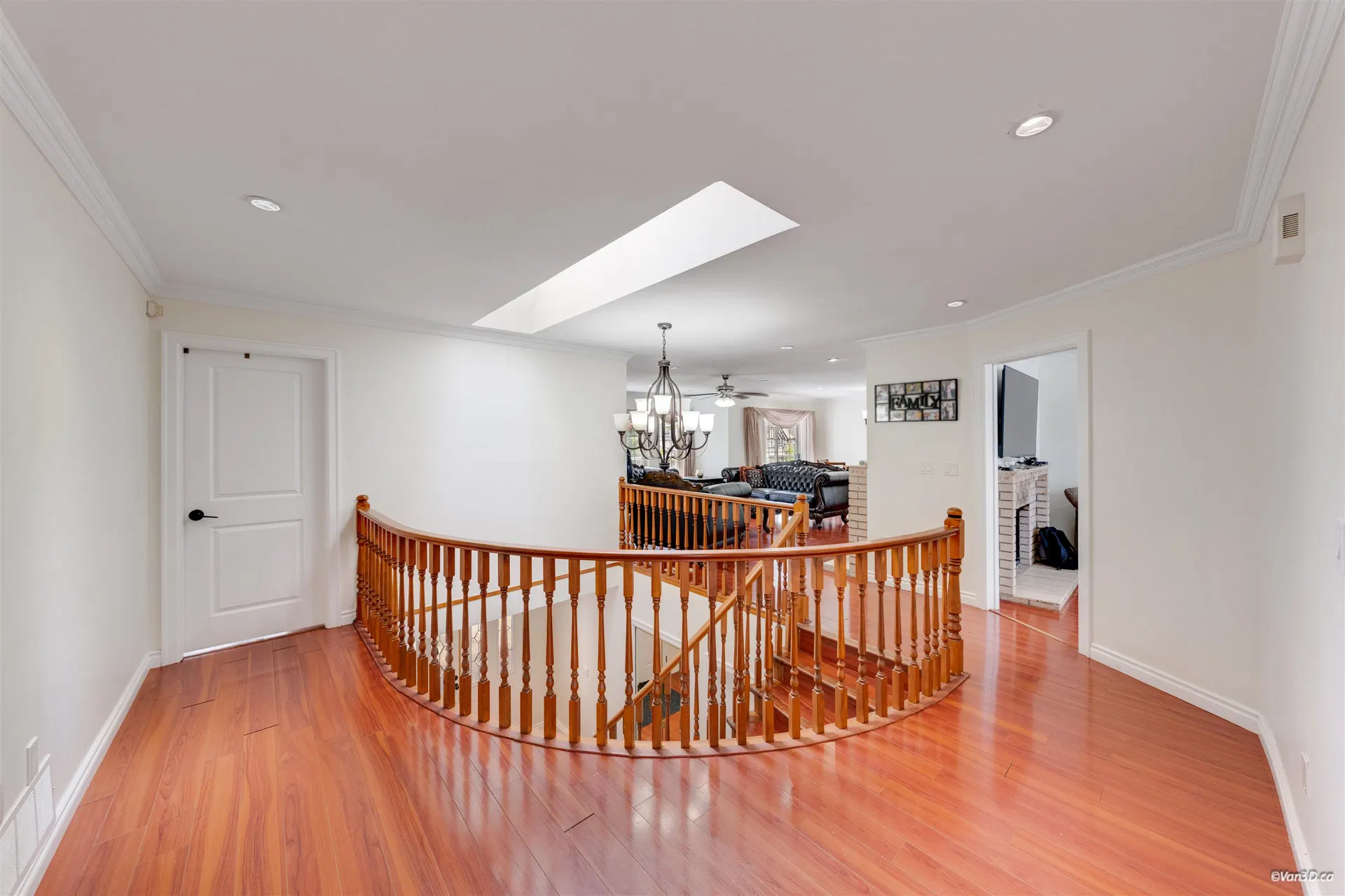Photo 4 of 29 at 7069 144 Street