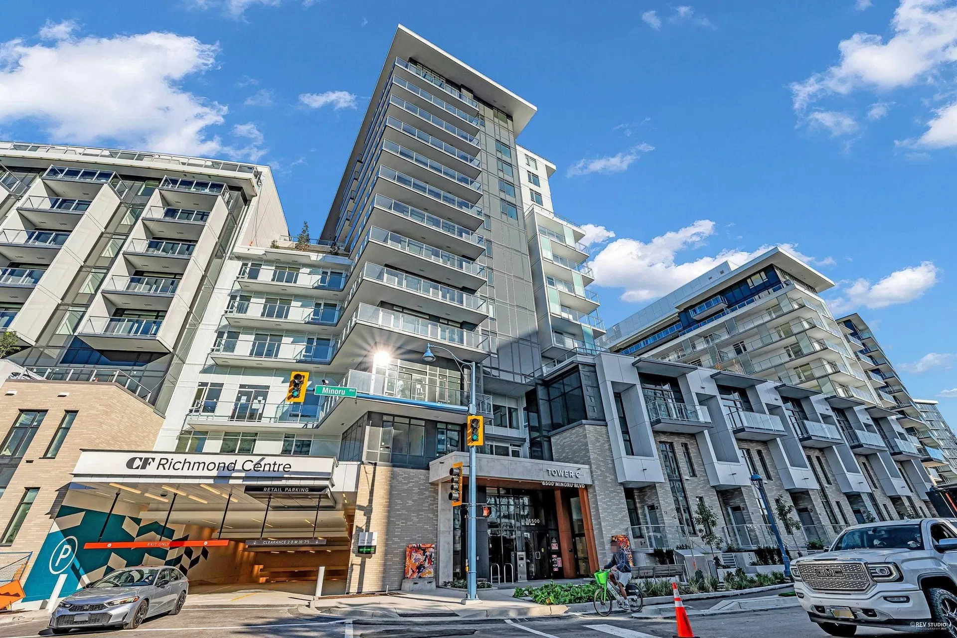 #1215 – 6500 Minoru Boulevard