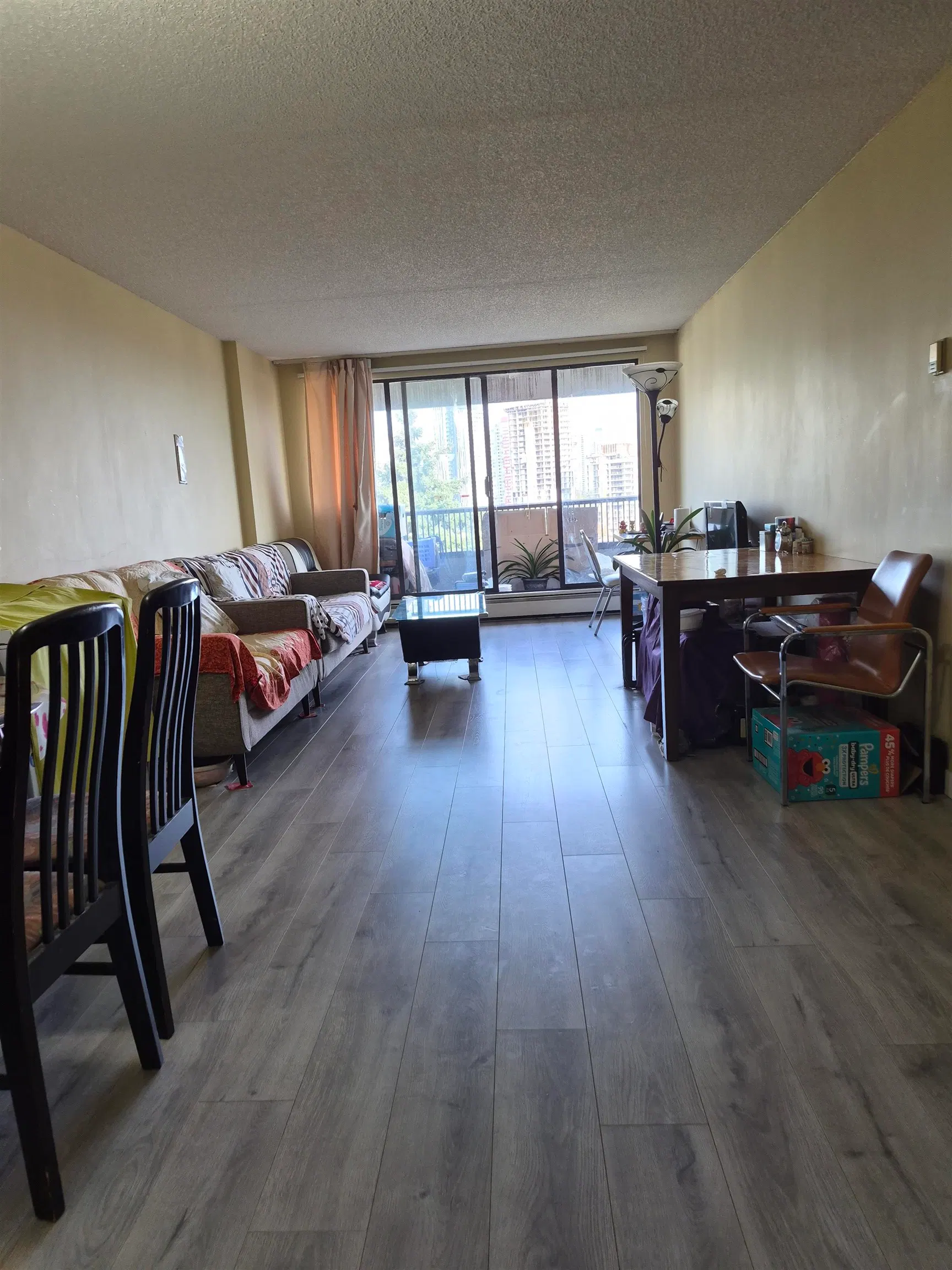 Photo 1 of 10 at #1404 – 6595 Willingdon Avenue