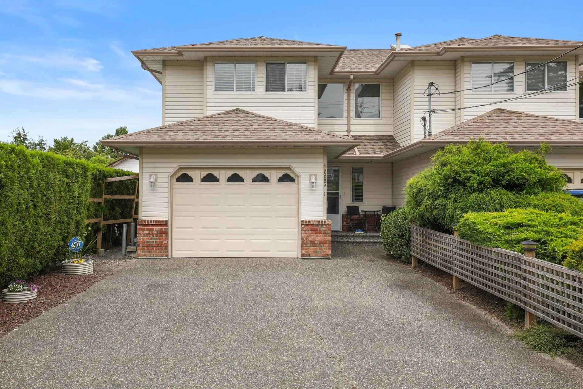 Photo 2 of 33 at #1 – 45365 Watson Road