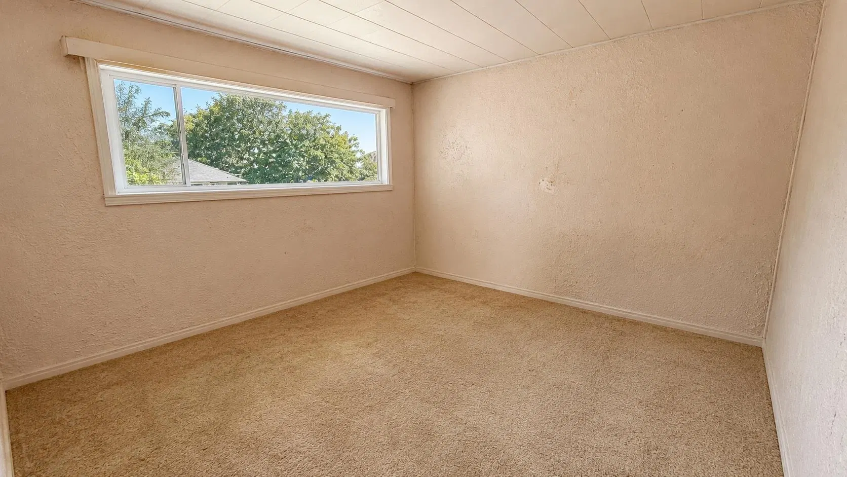 Photo 5 of 19 at 121 Sinclair Avenue