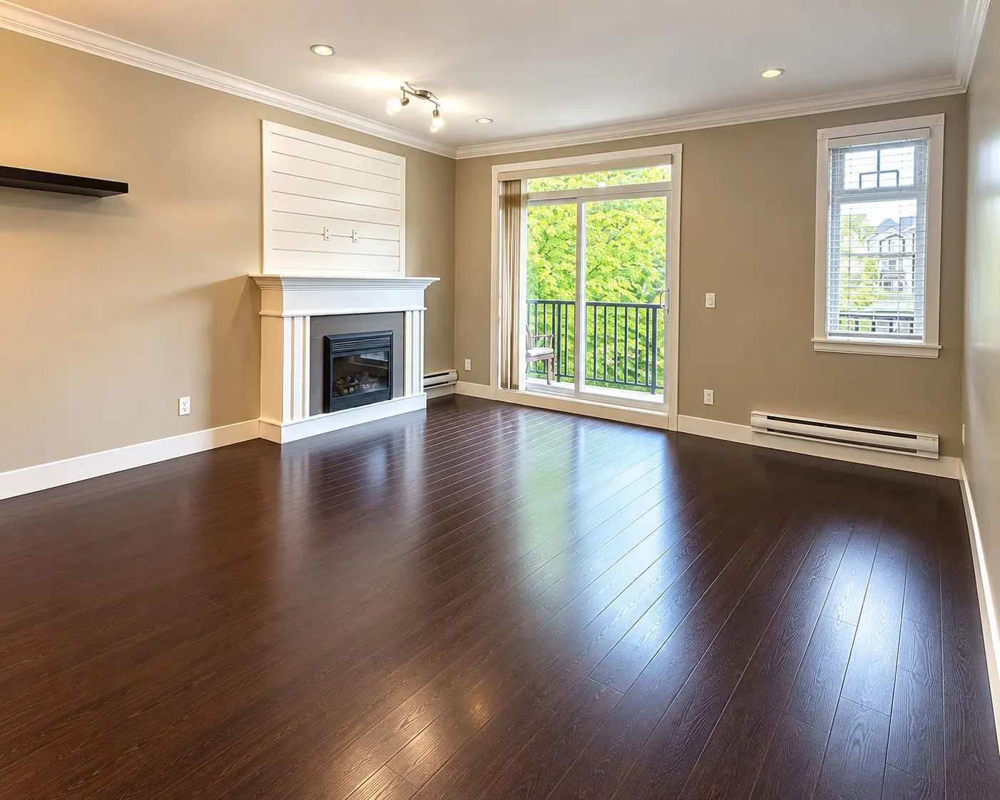 Photo 4 of 11 at #31 – 6383 140 Street
