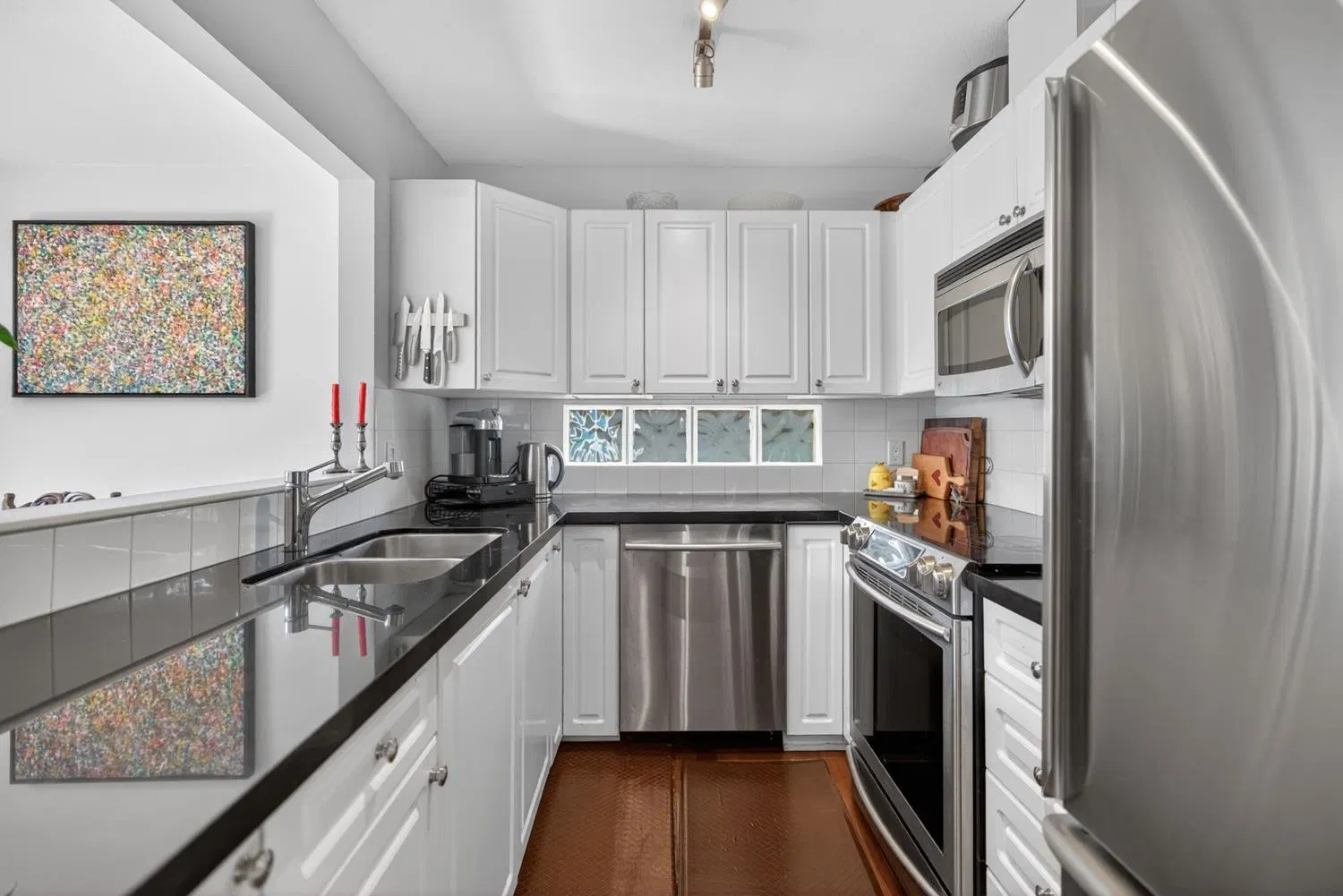 Photo 5 of 28 at 2950 W 8th Avenue