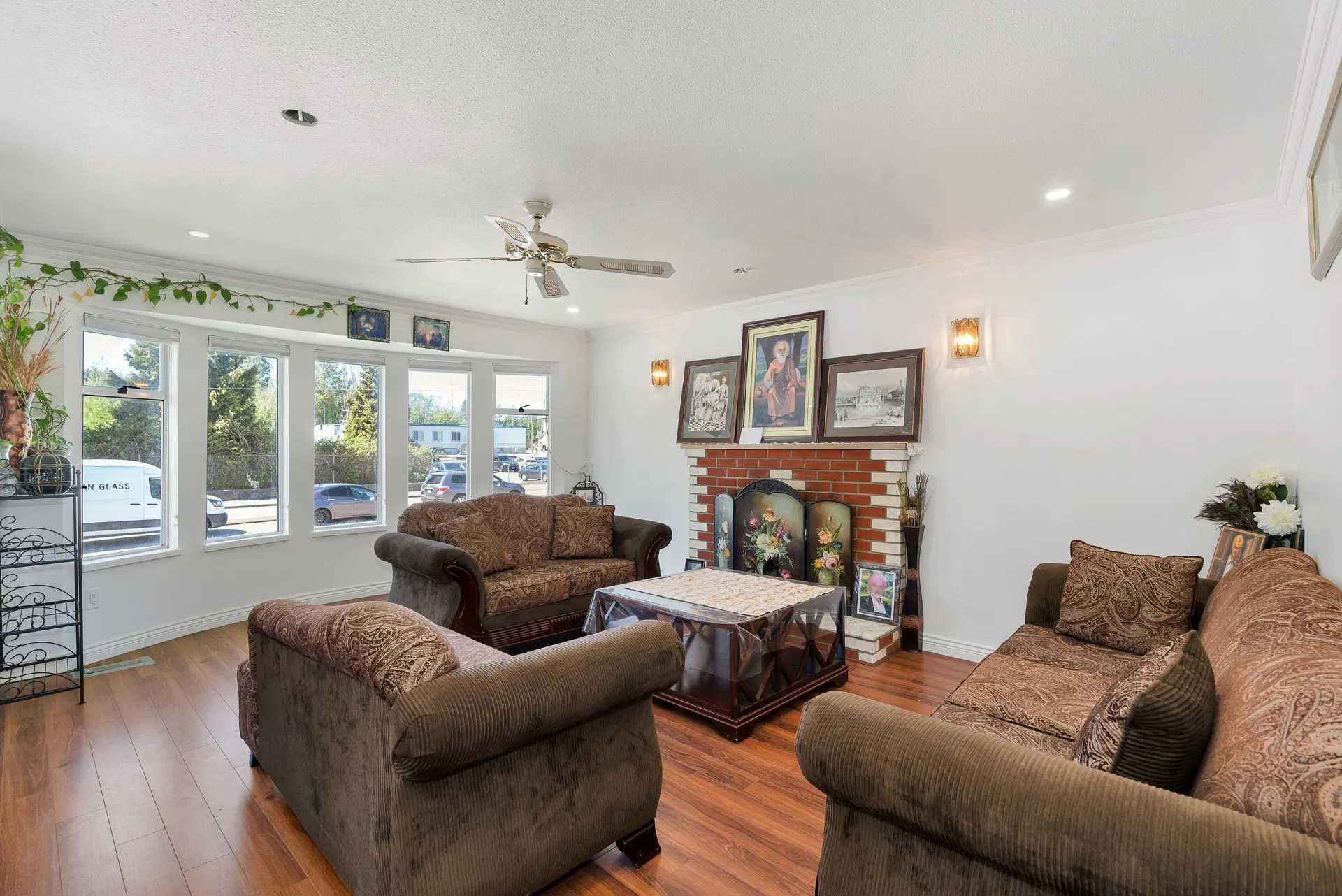 Photo 3 of 18 at 8724 128 Street