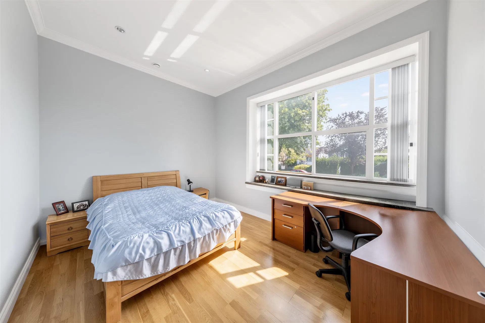 Photo 5 of 24 at 1225 Hazelton Street