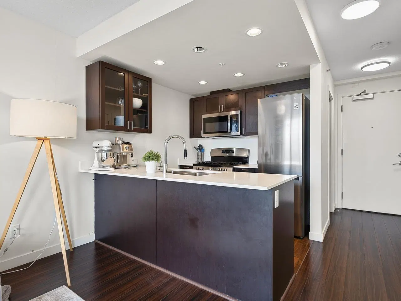 Photo 3 of 20 at #1903 – 4815 Eldorado Mews