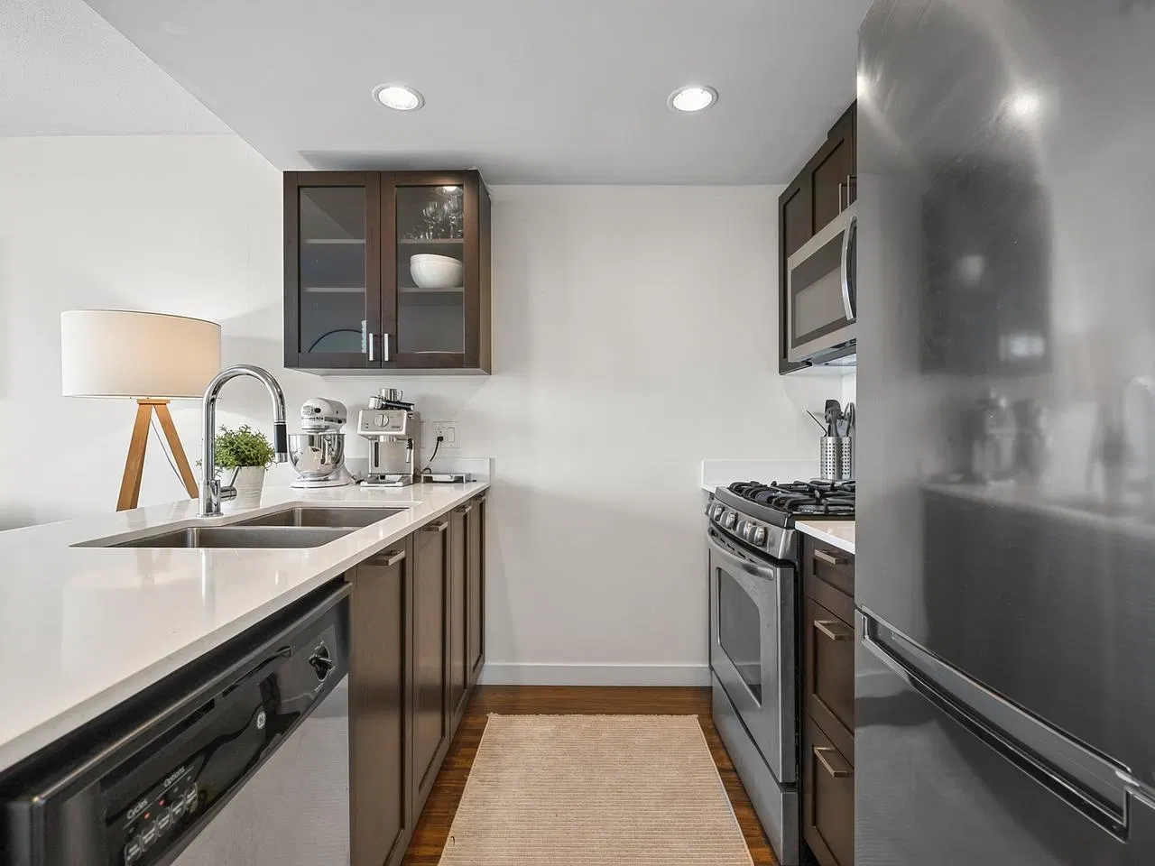 Photo 4 of 20 at #1903 – 4815 Eldorado Mews