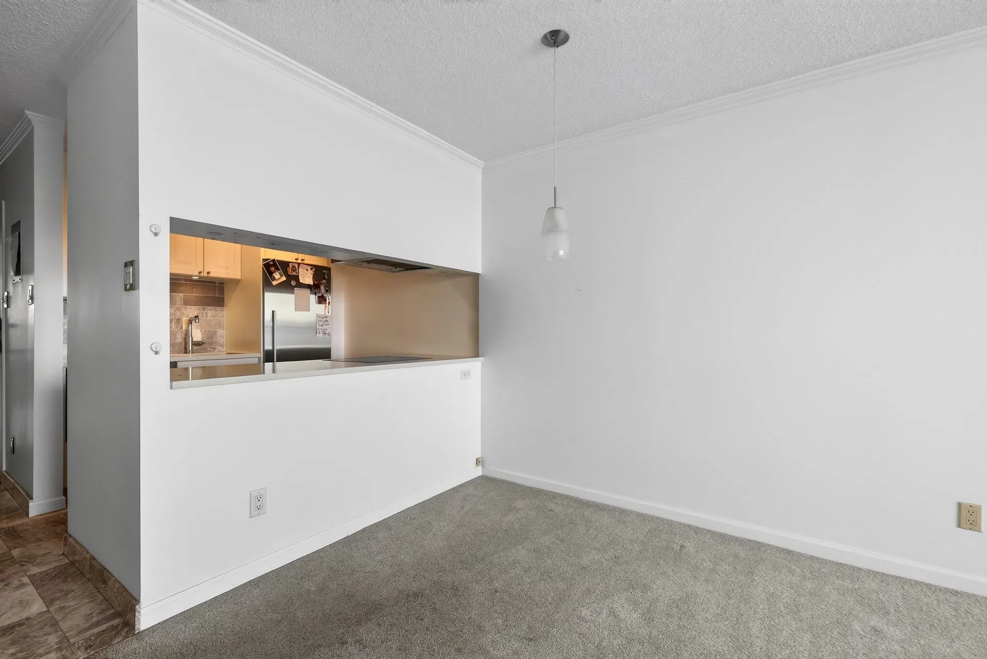 Photo 3 of 30 at #1402 – 1995 Beach Avenue
