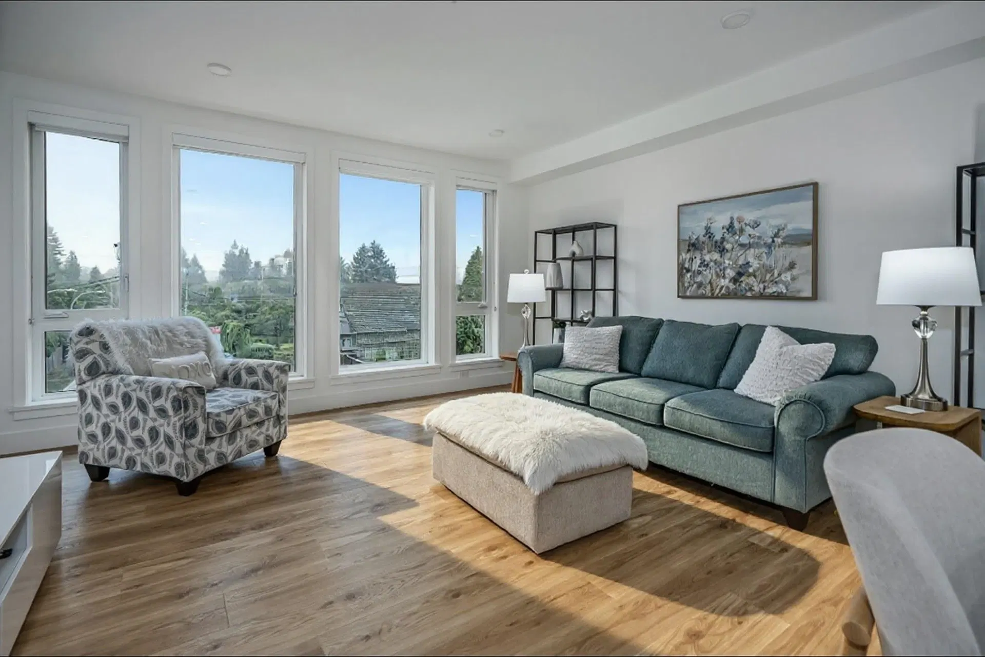 Photo 4 of 40 at #301 – 33160 Plaxton Crescent