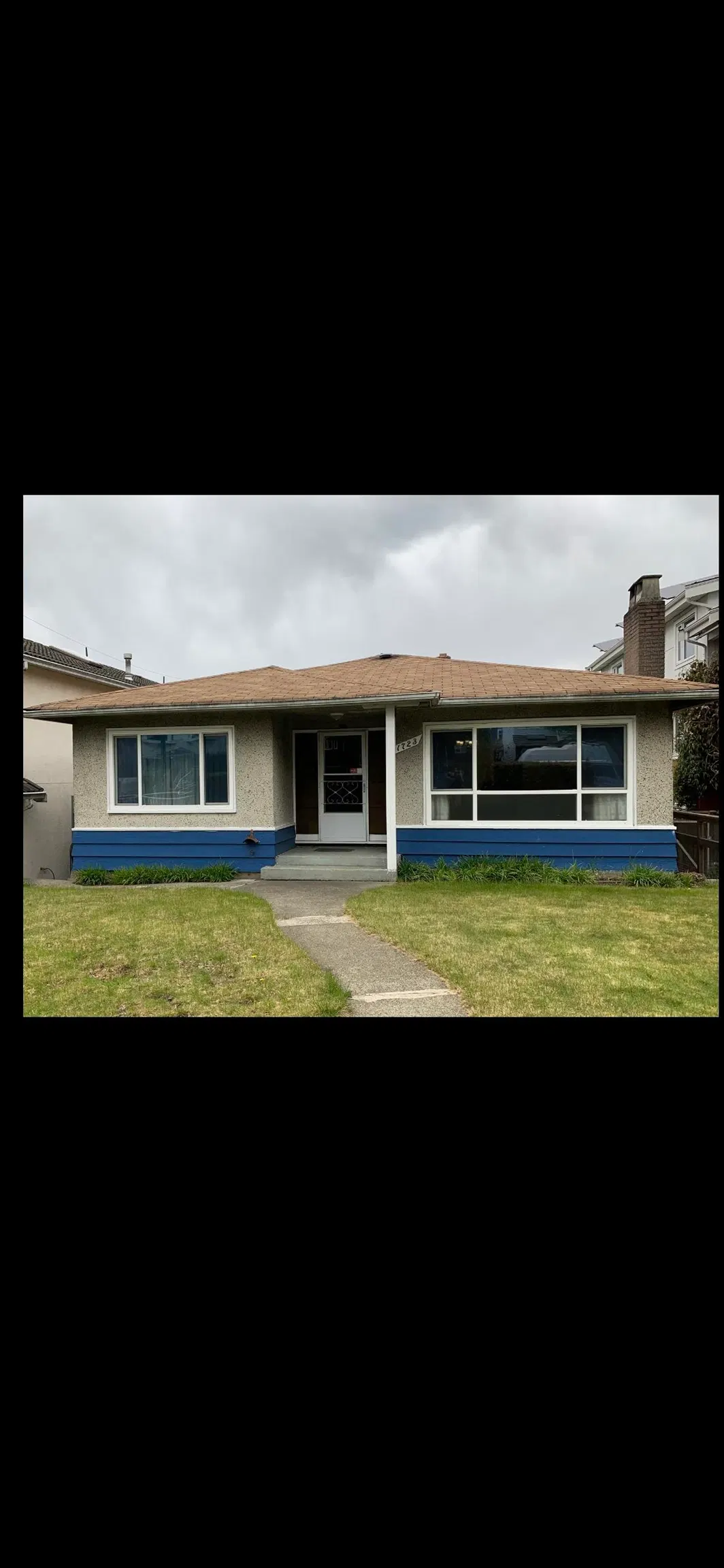 Photo 1 of 3 at 1723 E 33rd Avenue