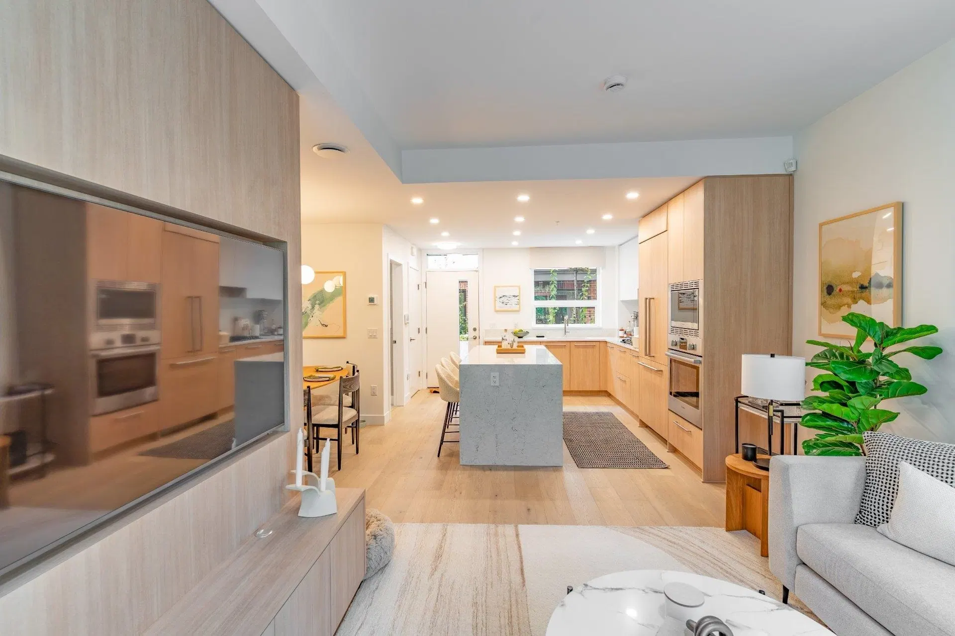 Photo 3 of 9 at #140 – 2050 Glenaire Drive