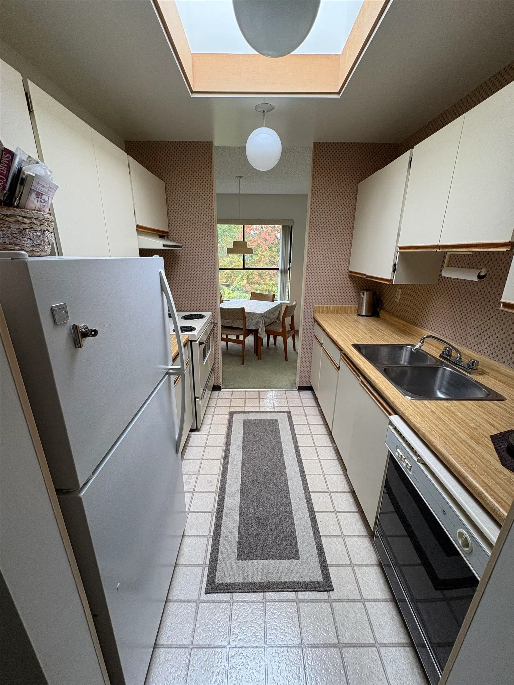 Photo 5 of 23 at #301 – 7411 Minoru Boulevard