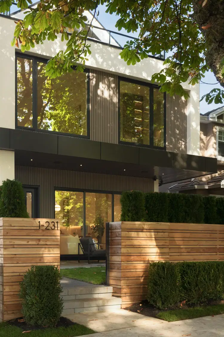 #1 – 231 39th Avenue