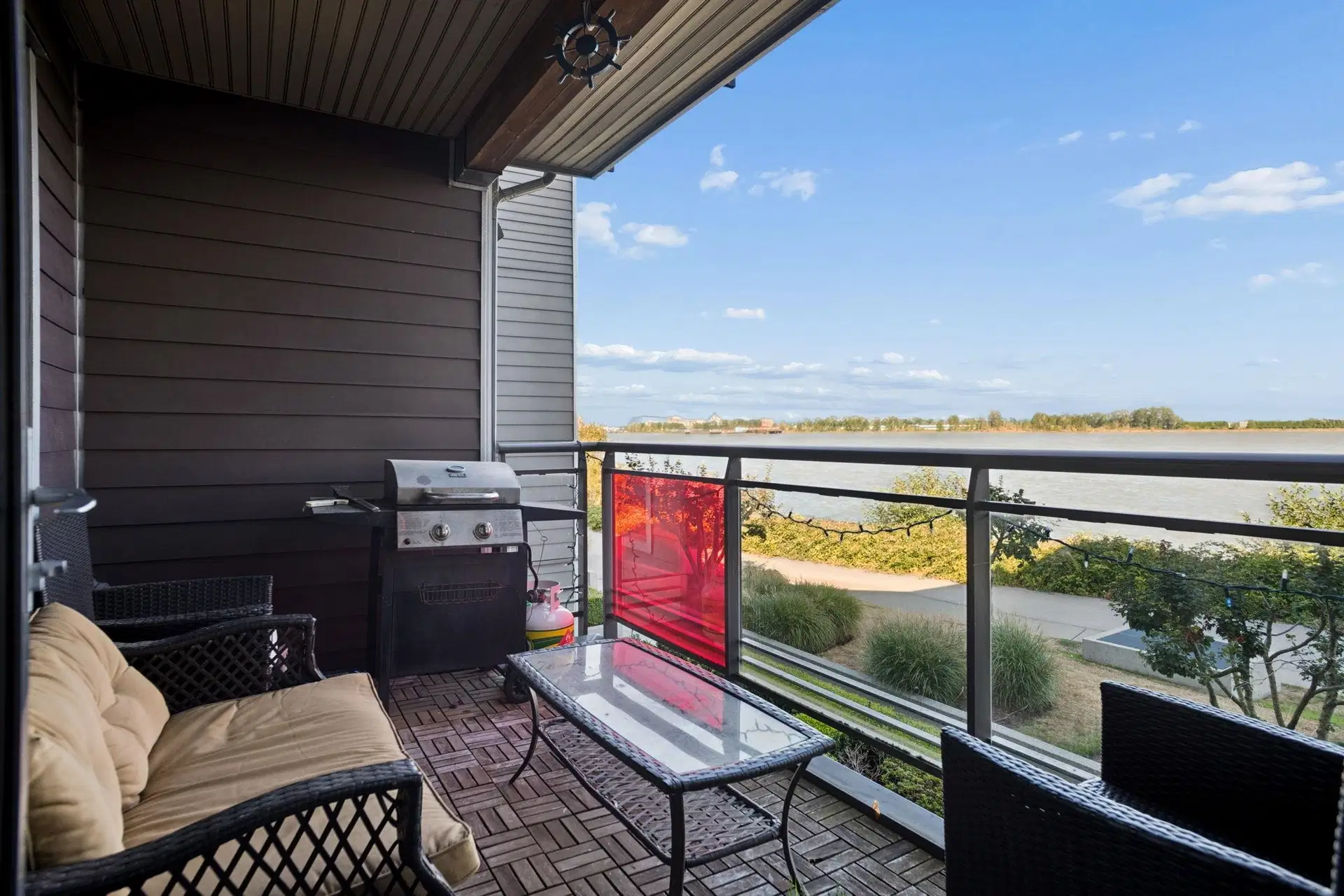 #201 – 14300 Riverport Way