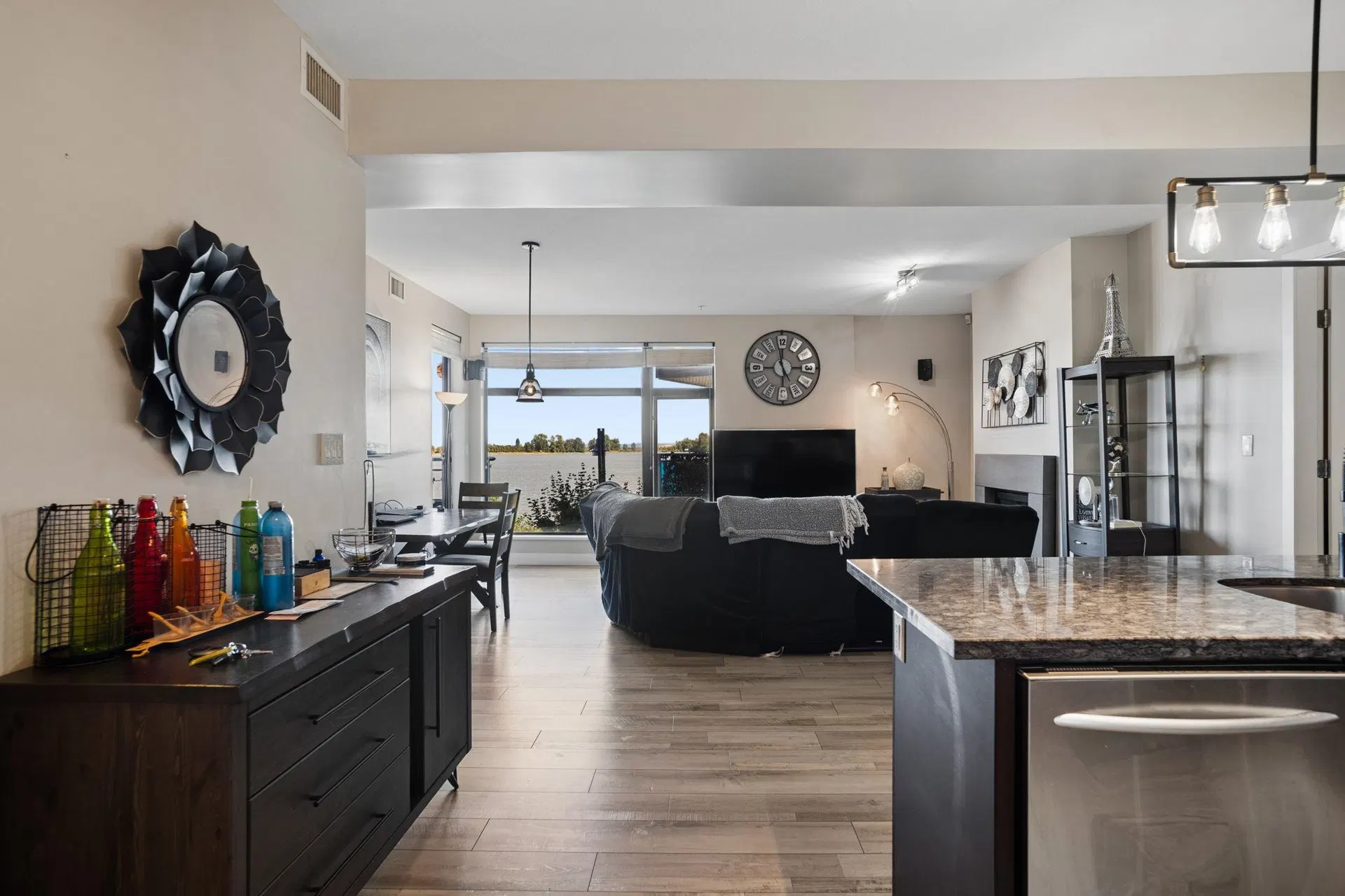 Photo 4 of 40 at #201 – 14300 Riverport Way