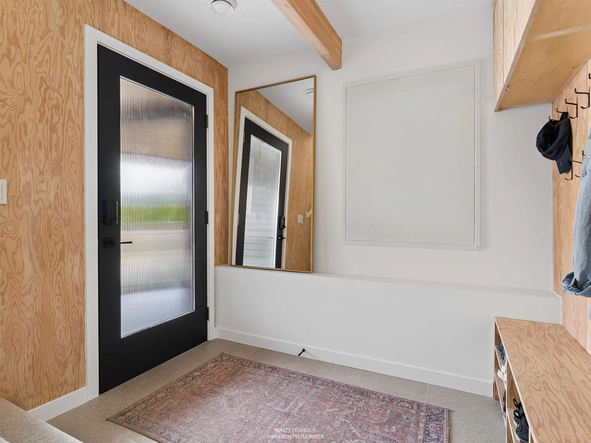 Photo 4 of 40 at 476 E 29th Avenue