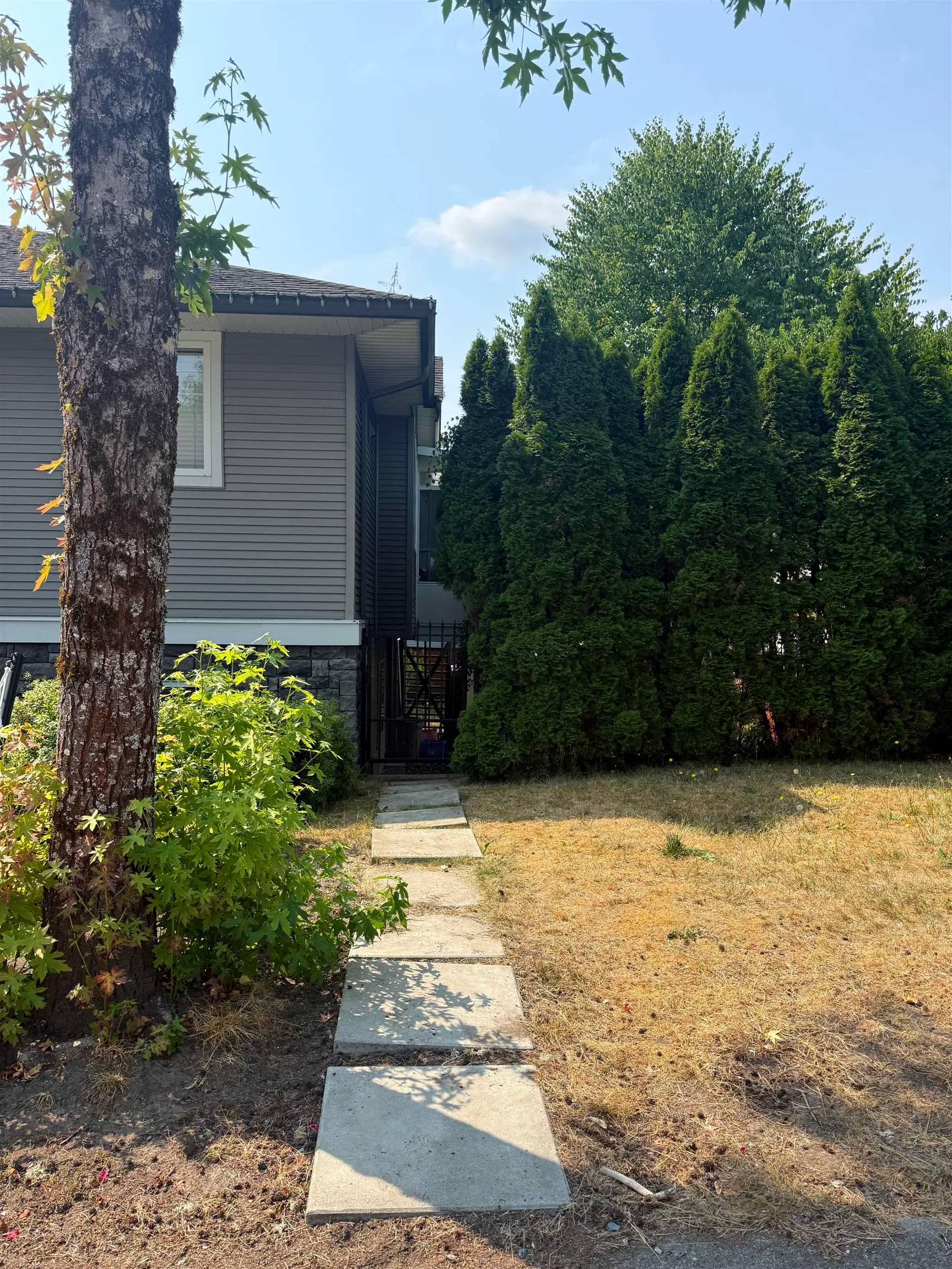 Photo 3 of 18 at GL – 12309 231b Street