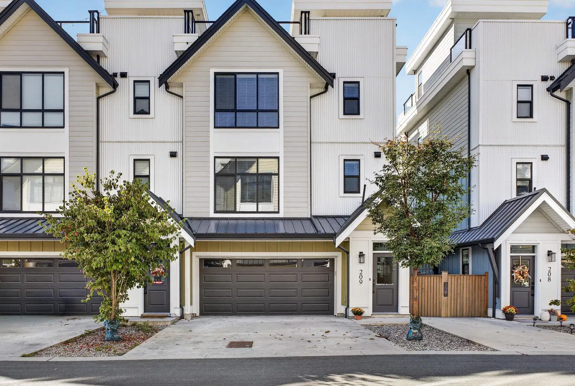#209 – 46211 Promontory Road