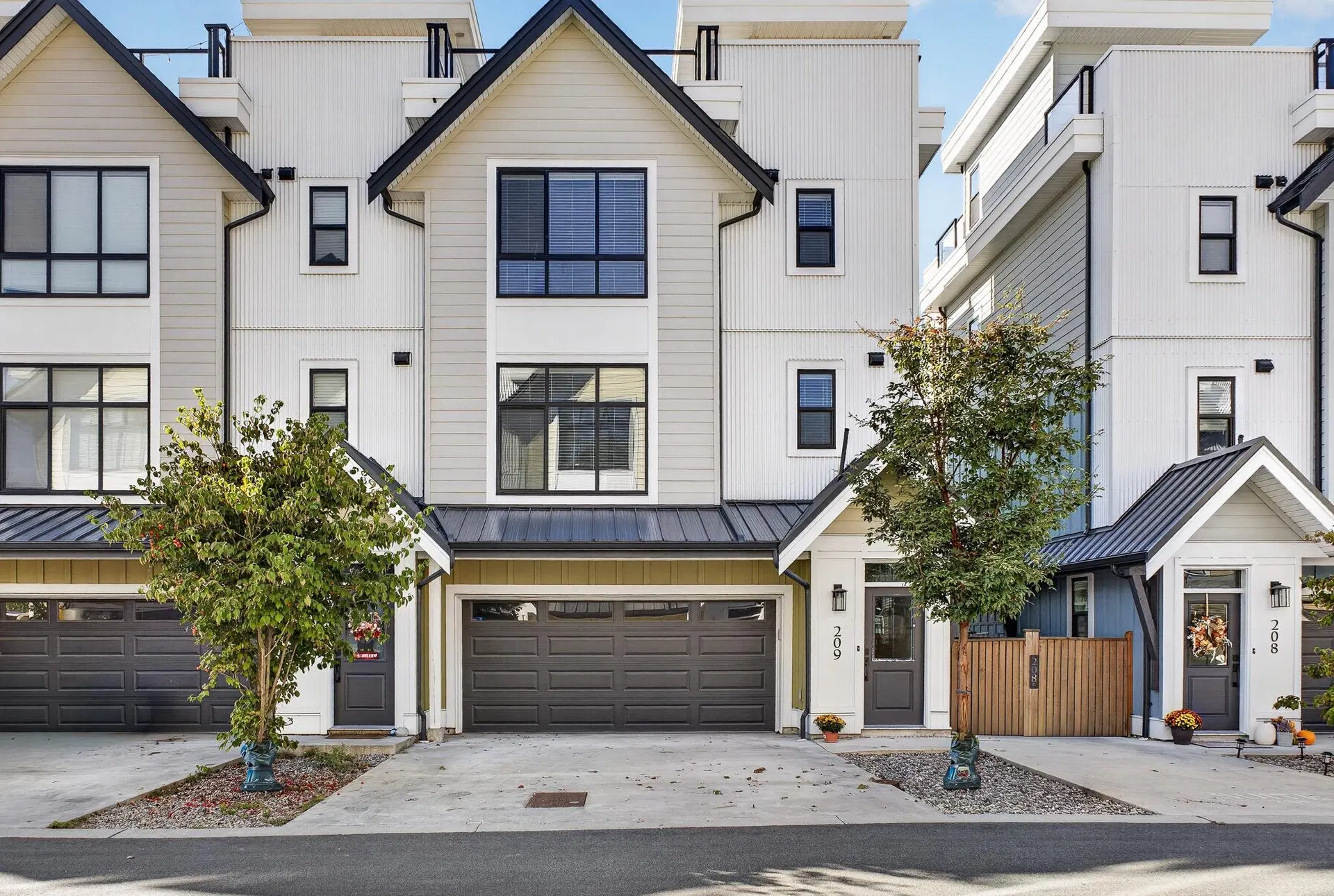 #209 – 46211 Promontory Road