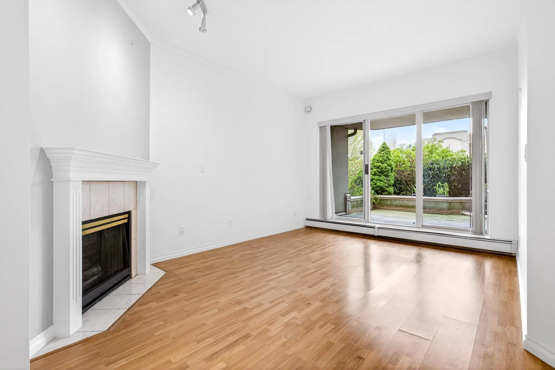 Photo 3 of 36 at #125 – 2109 Rowland Street