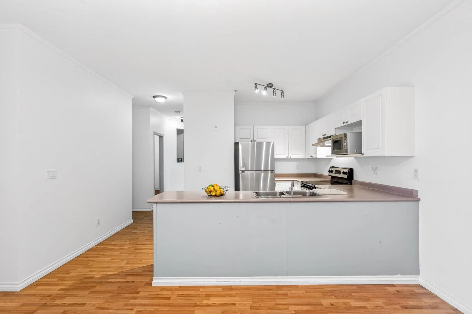Photo 5 of 36 at #125 – 2109 Rowland Street