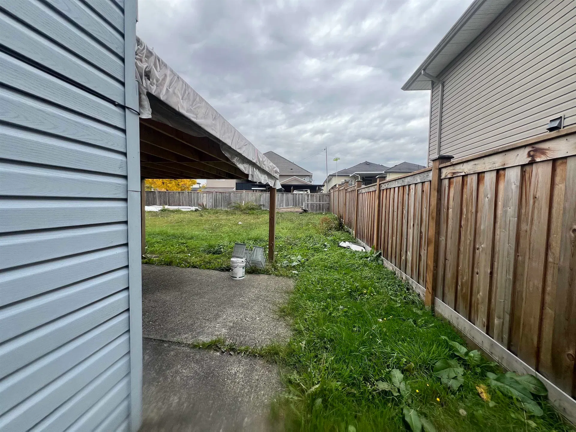 Photo 4 of 19 at 13421 87a Avenue