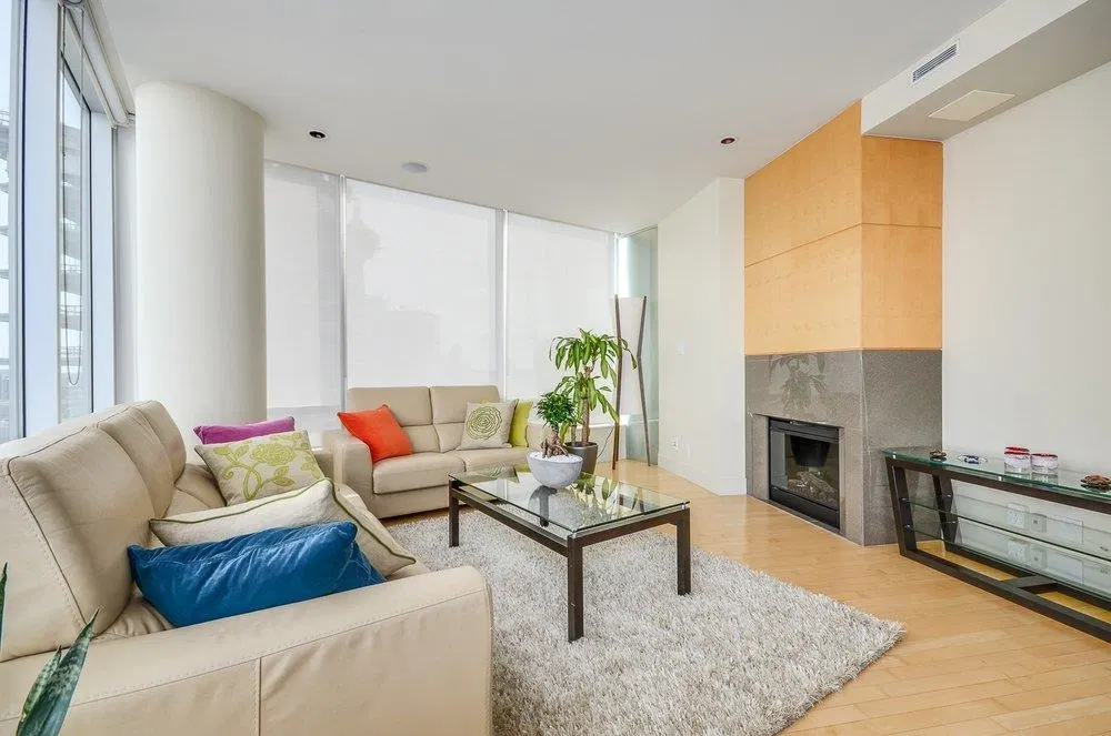 Photo 3 of 12 at #3304 – 1077 W Cordova Street