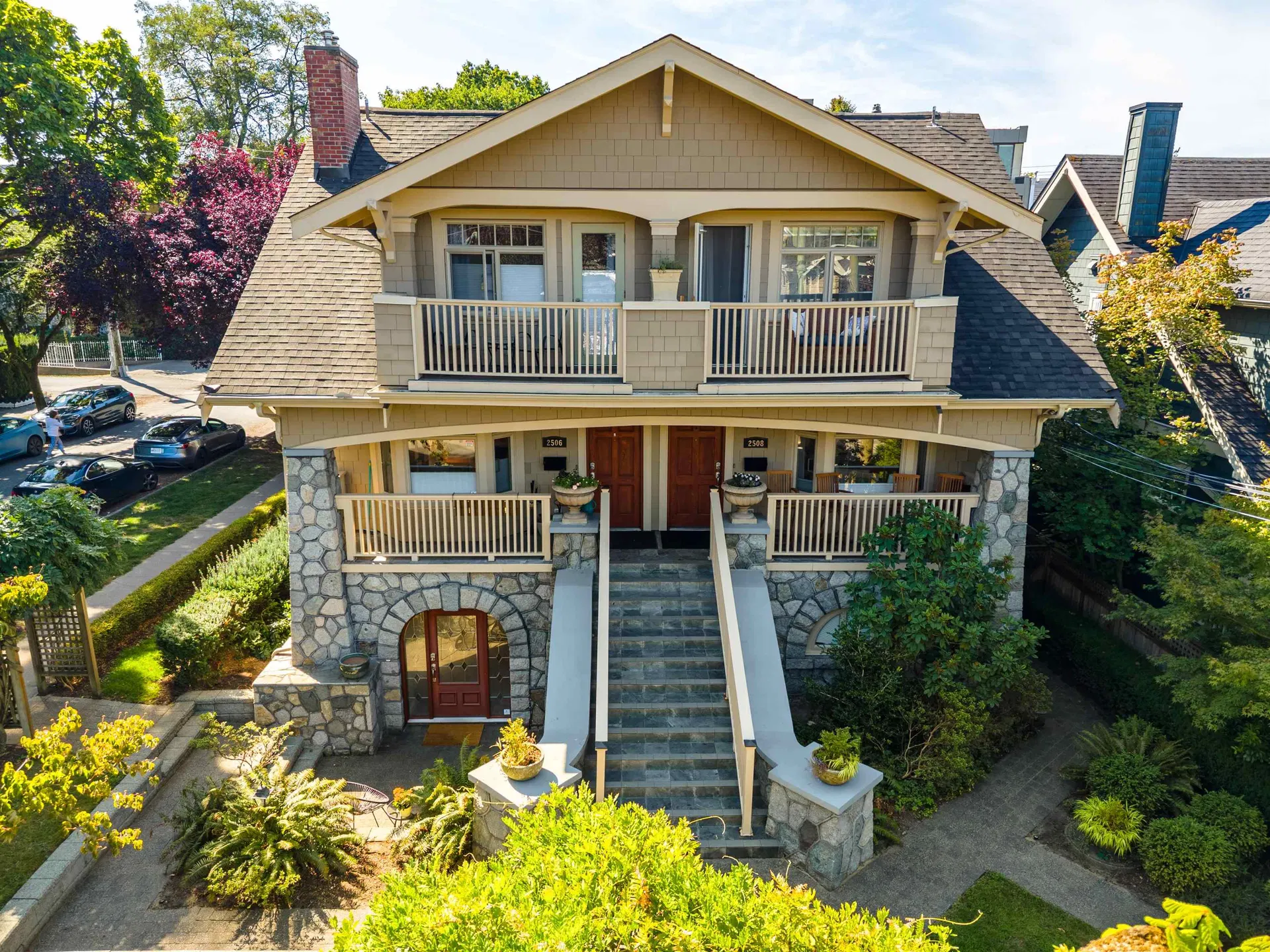Photo 1 of 35 at 2425 Larch Street