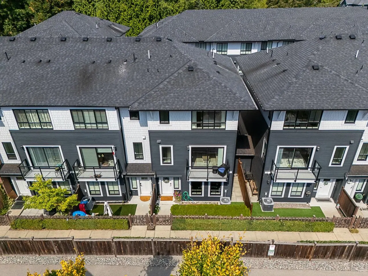 Photo 3 of 38 at #13 – 303 171 Street