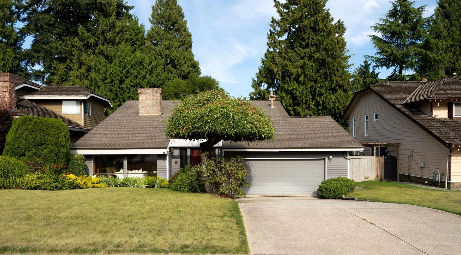 Photo 2 of 39 at 11769 Summit Crescent
