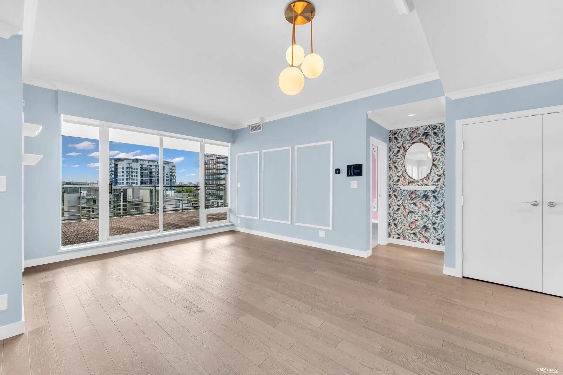 Photo 3 of 36 at #709 – 6622 Pearson Way