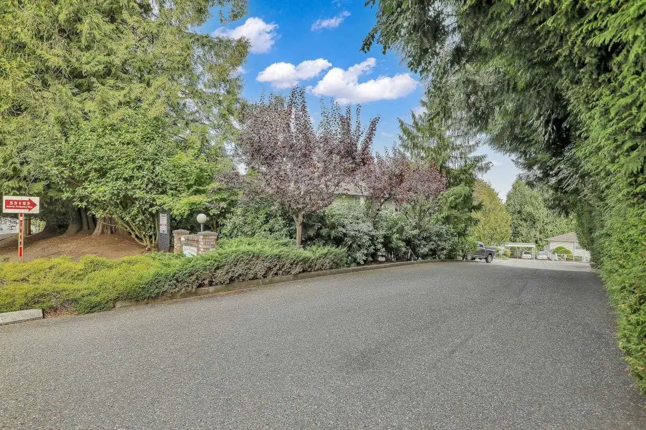 #3 – 33123 George Ferguson Way