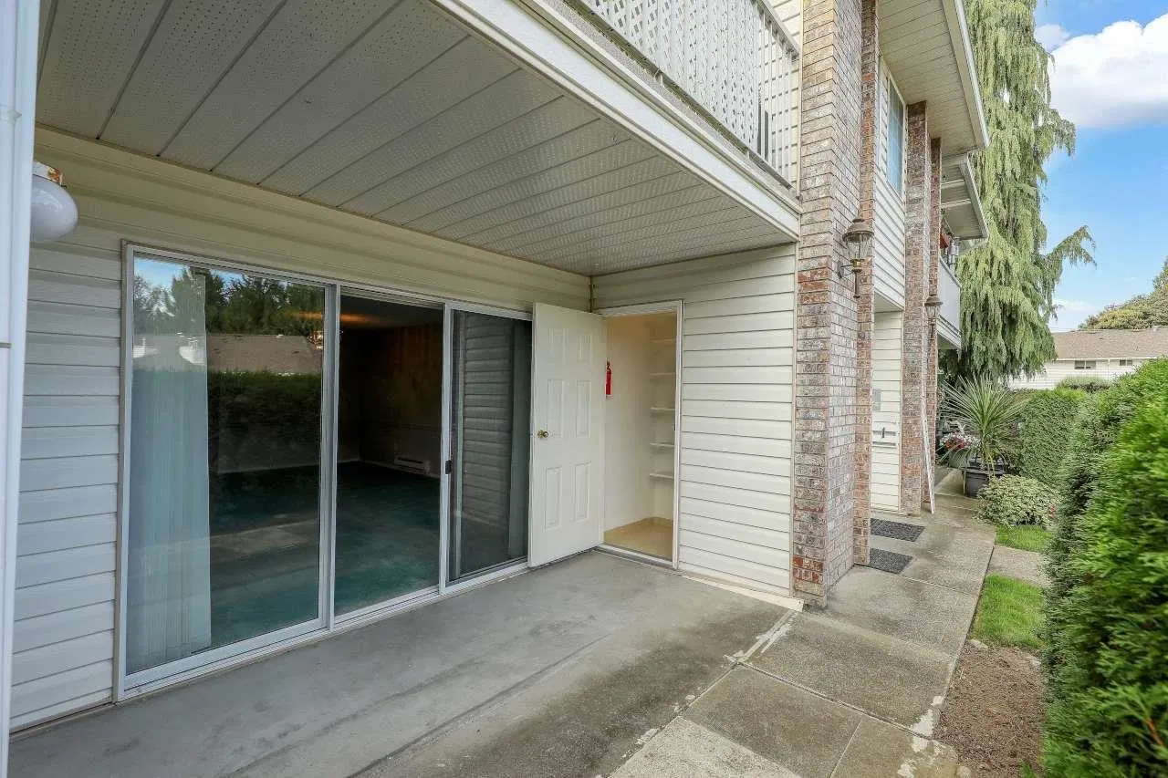 Photo 5 of 33 at #3 – 33123 George Ferguson Way