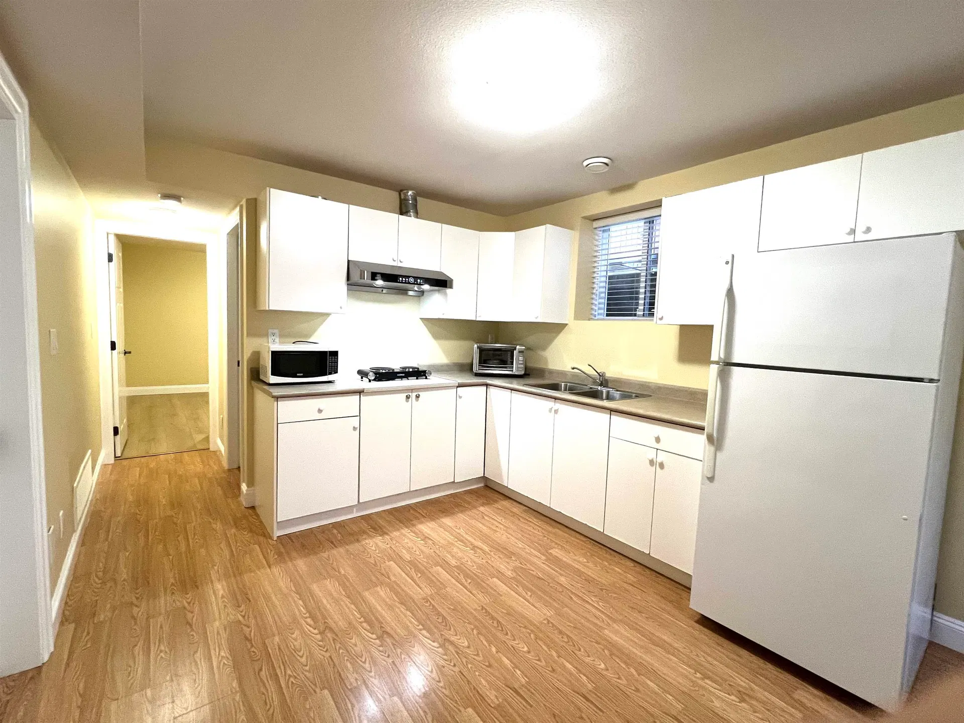 Photo 1 of 10 at 16121 111a Avenue