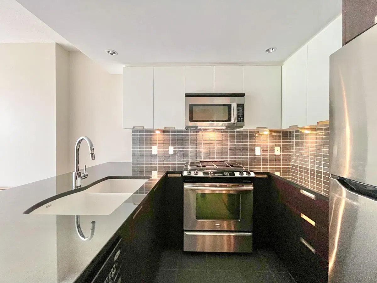 Photo 2 of 40 at #602 – 2968 Glen Drive
