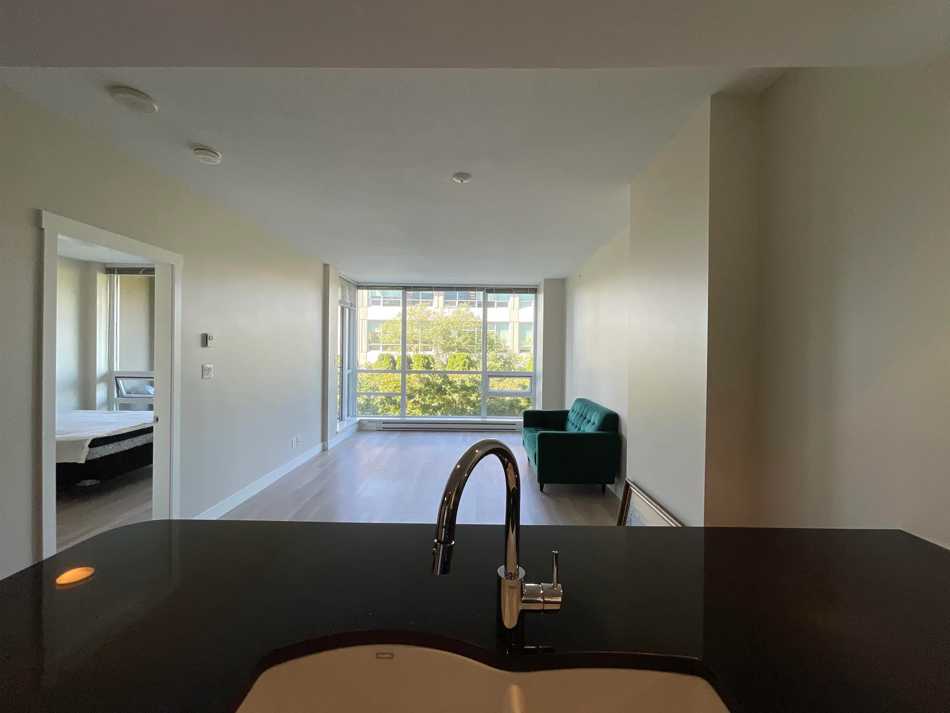 Photo 3 of 40 at #602 – 2968 Glen Drive