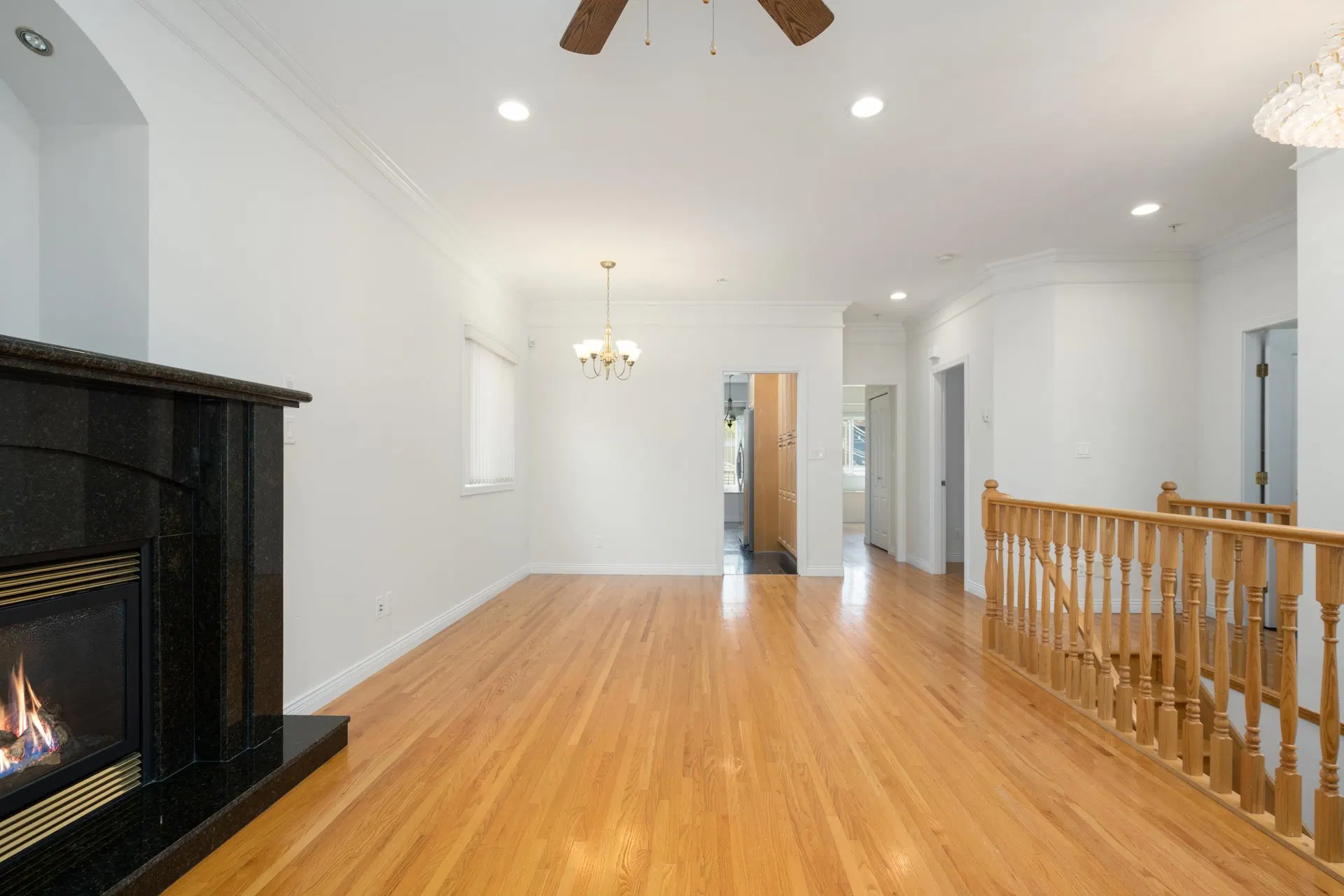 Photo 5 of 37 at 2170 E 28th Avenue