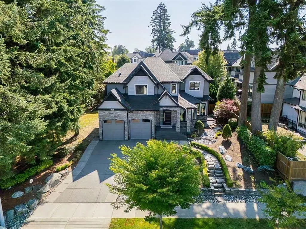 Photo 3 of 40 at 16428 28 Avenue