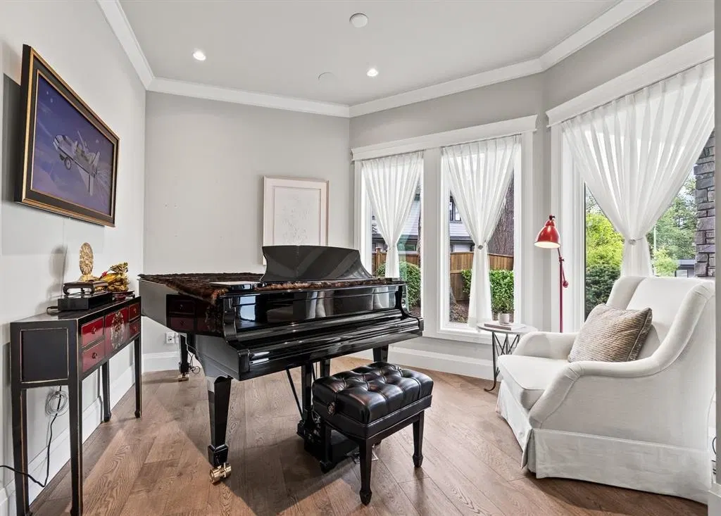 Photo 5 of 40 at 16428 28 Avenue
