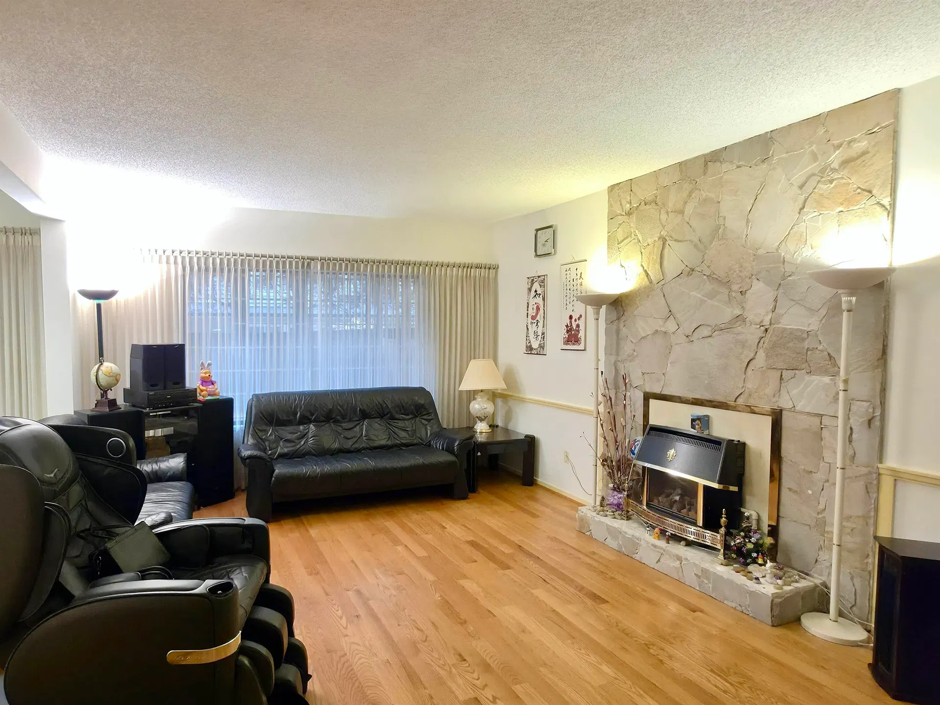 Photo 2 of 31 at 7209 Bridlewood Court