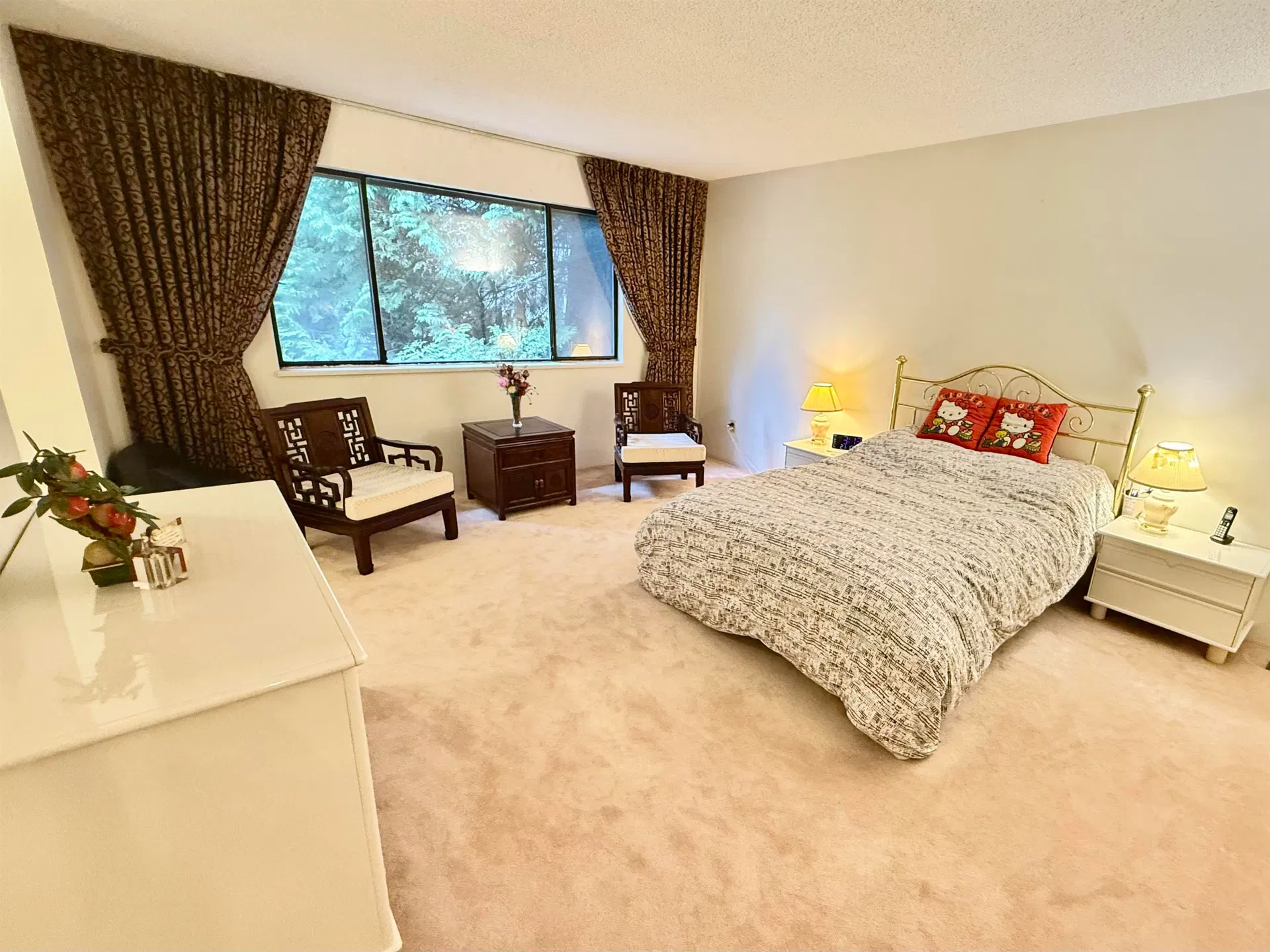 Photo 3 of 31 at 7209 Bridlewood Court
