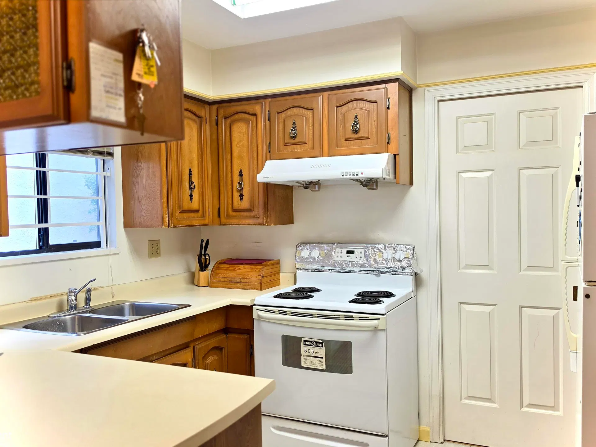 Photo 4 of 31 at 7209 Bridlewood Court