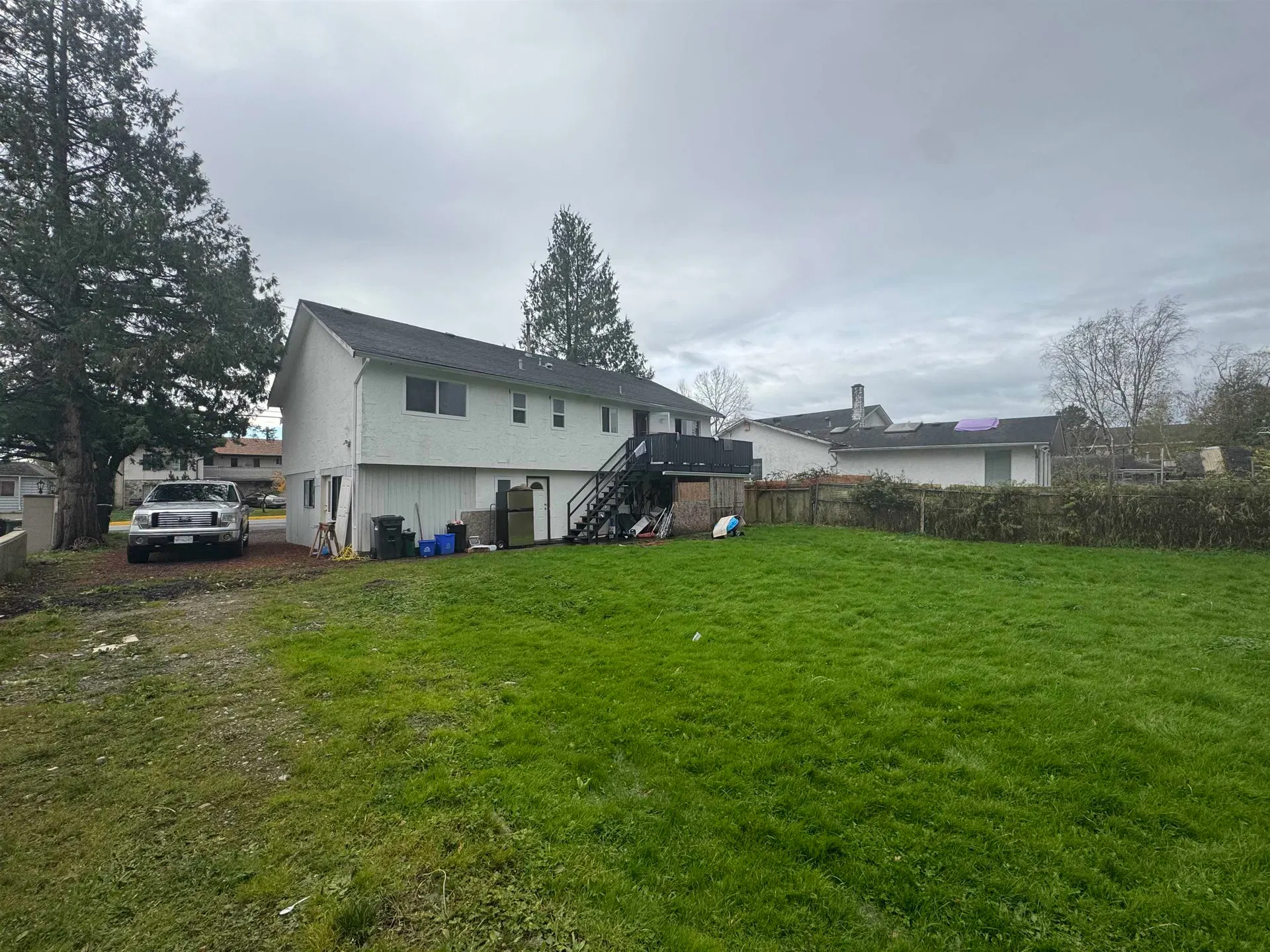 Photo 5 of 6 at 10251 Blundell Road