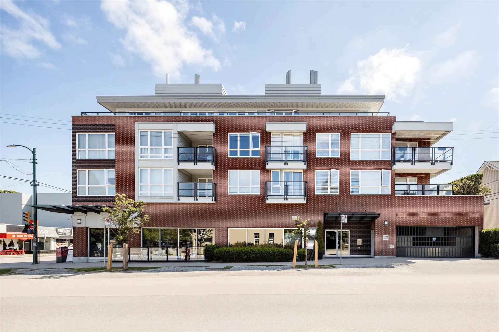 #306 – 2008 Bayswater Street