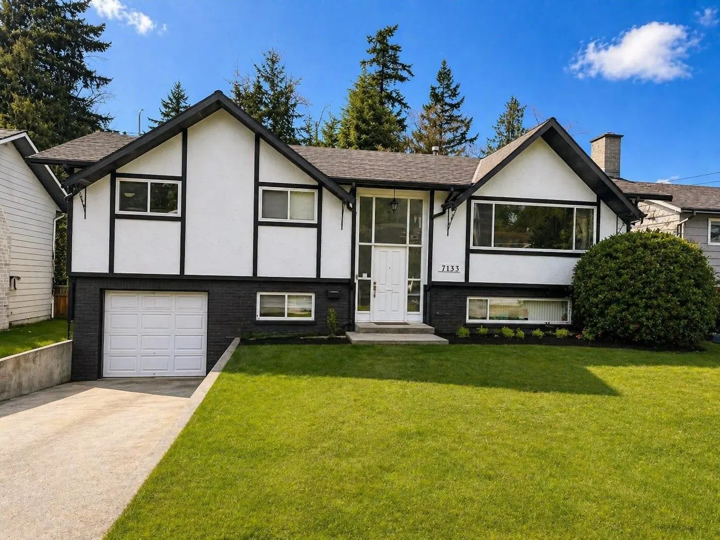 Photo 1 of 10 at 7133 114a Street